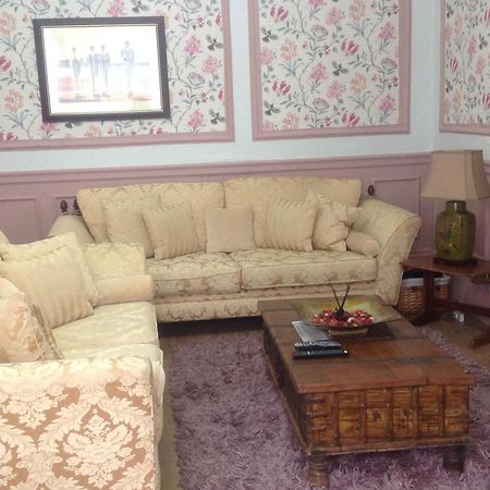 Busby Apartments Glasgow Dış mekan fotoğraf
